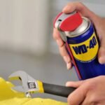 Aflojatodo WD-40 multiuso en spray.