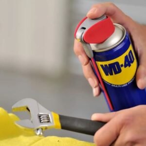 Aflojatodo WD-40 multiuso en spray.
